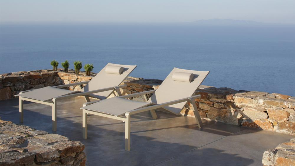 Alura Lounger