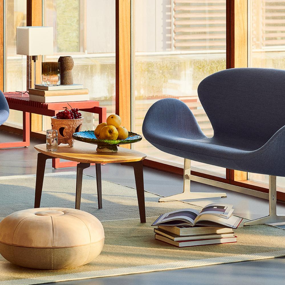 Swan Sofa