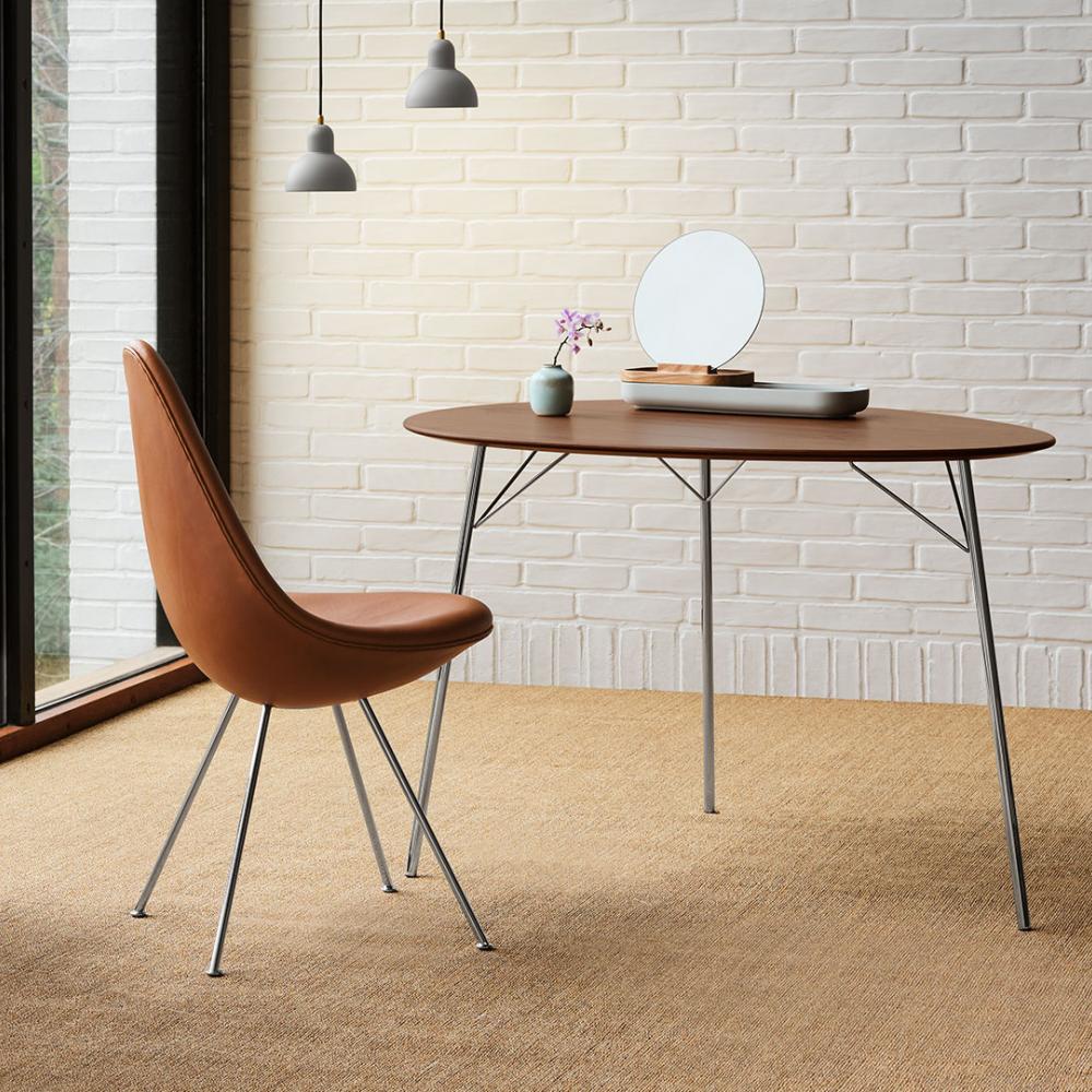 Egg Table
